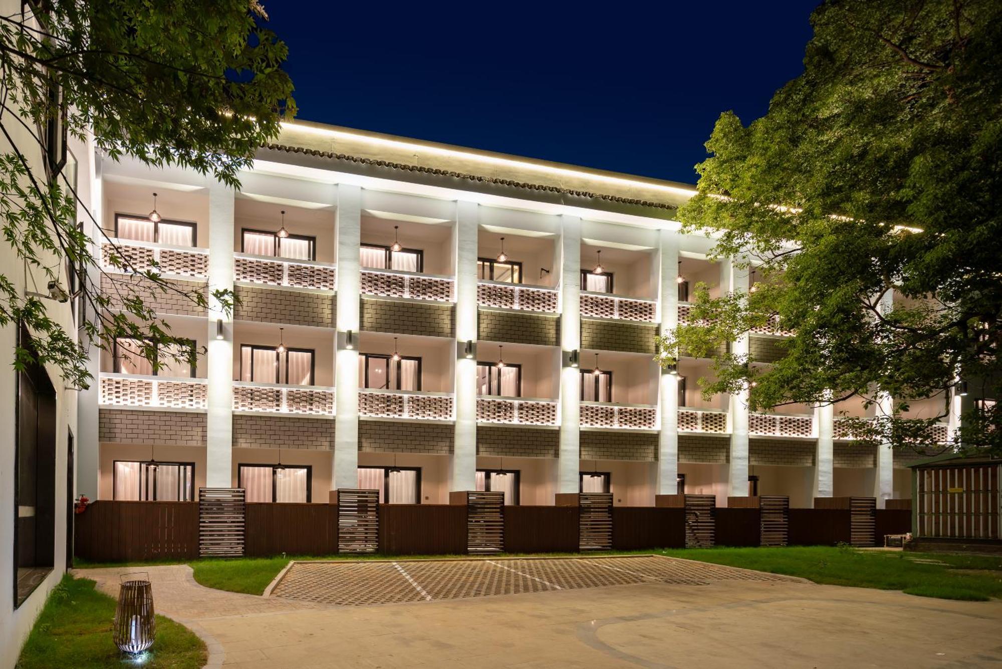 הנגז'ו Nost Algia S Hotel In The West Lake Scenic Area-,Lingyin Temple, Leifeng Tower, Children'S Playground, Free Night Snack, Free Laundry, English Communication Well, Free Travel Advice מראה חיצוני תמונה