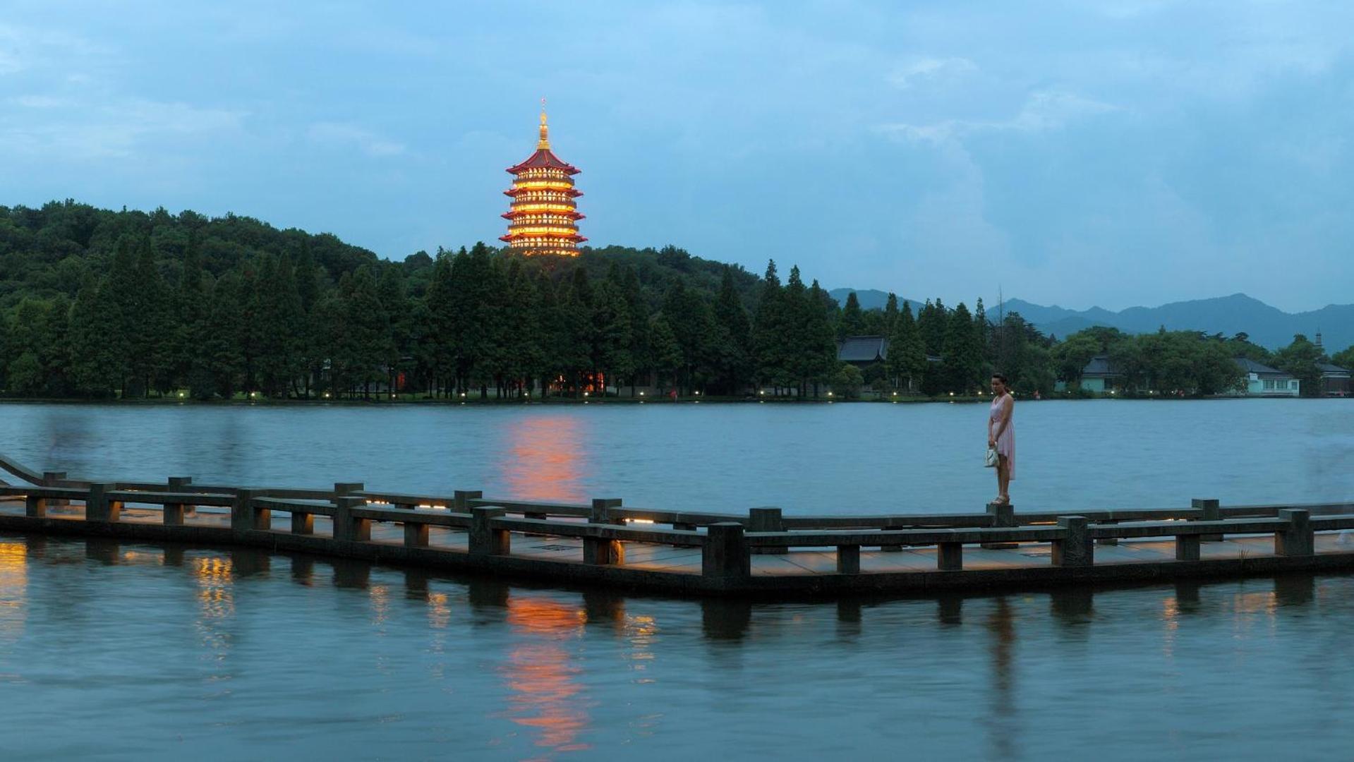 הנגז'ו Nost Algia S Hotel In The West Lake Scenic Area-,Lingyin Temple, Leifeng Tower, Children'S Playground, Free Night Snack, Free Laundry, English Communication Well, Free Travel Advice מראה חיצוני תמונה