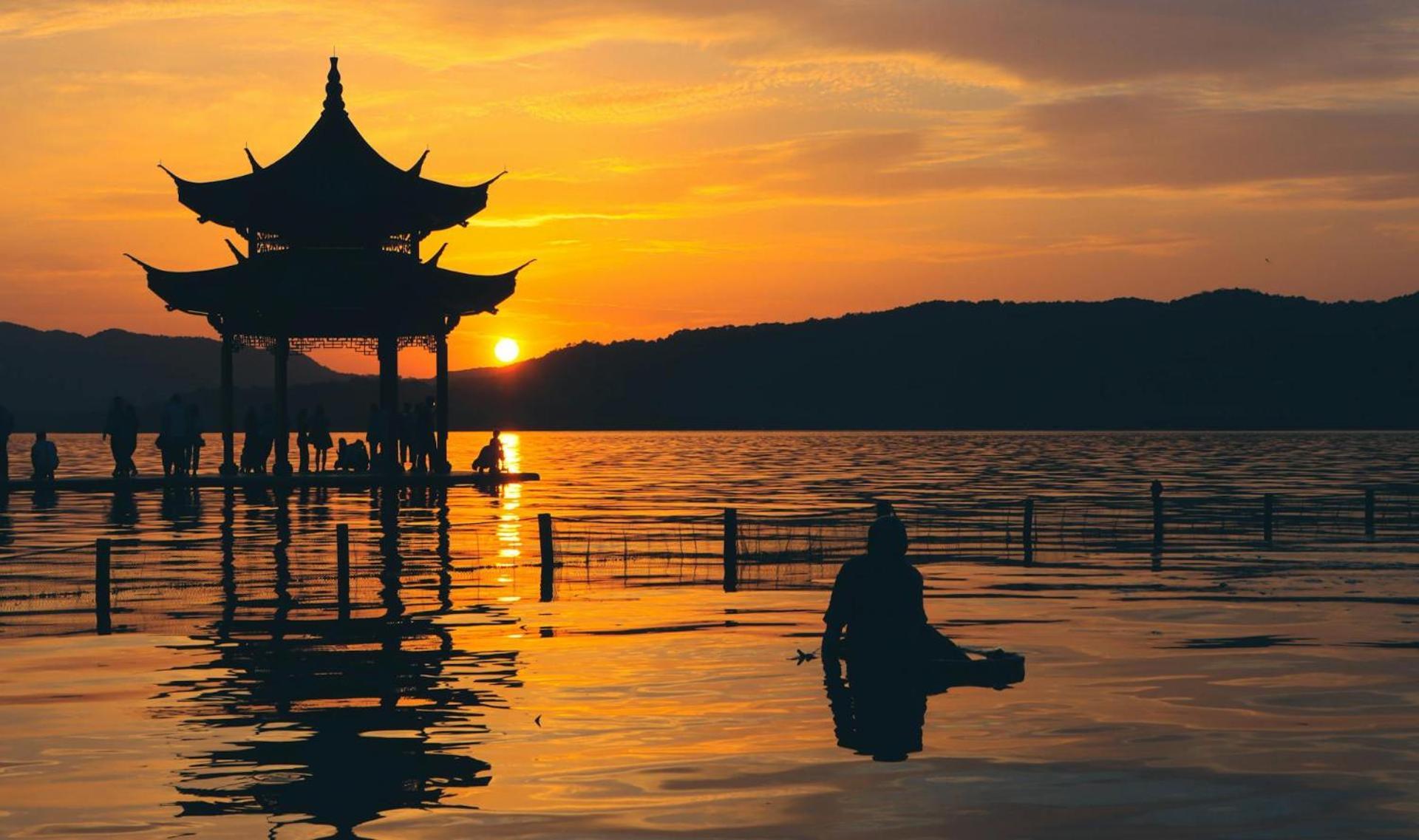 הנגז'ו Nost Algia S Hotel In The West Lake Scenic Area-,Lingyin Temple, Leifeng Tower, Children'S Playground, Free Night Snack, Free Laundry, English Communication Well, Free Travel Advice מראה חיצוני תמונה